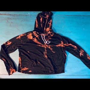 Mossimo crop med pullover hoodie reverse tie dye